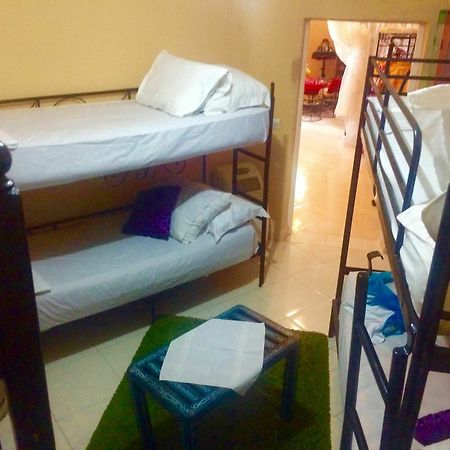 Hostel Villa Red City มาร์ราเกช ภายนอก รูปภาพ