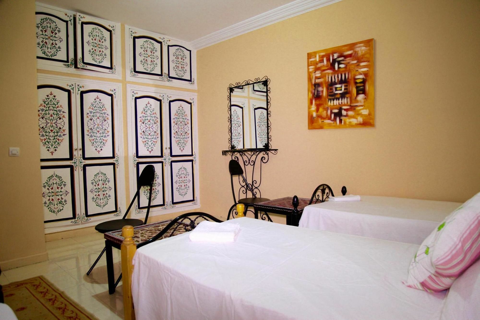 Hostel Villa Red City มาร์ราเกช ภายนอก รูปภาพ